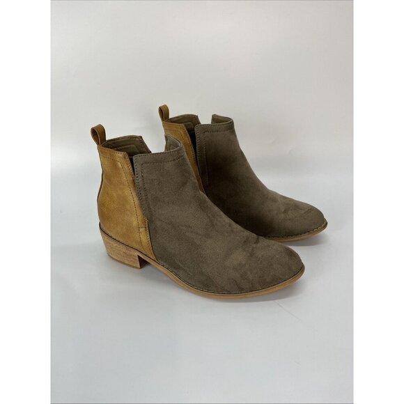 Boutique by‎ Corkys Womens Shield Two Tone Pull-on Ankle Chelsea Booties Size 8 - Picture 1 of 14